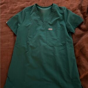 Figs scrubs hunter green XS